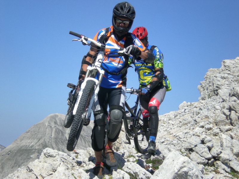 1282725992 1504 FT150436 Dscn3120 