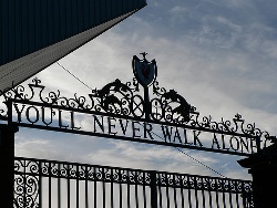 1288893407 891 FT156875 Shankly Gates