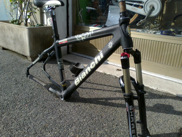 1330008669 1704 FT0 Oetzi Carbon 2 1330008669 1704 FT0 Oetzi Carbon 2