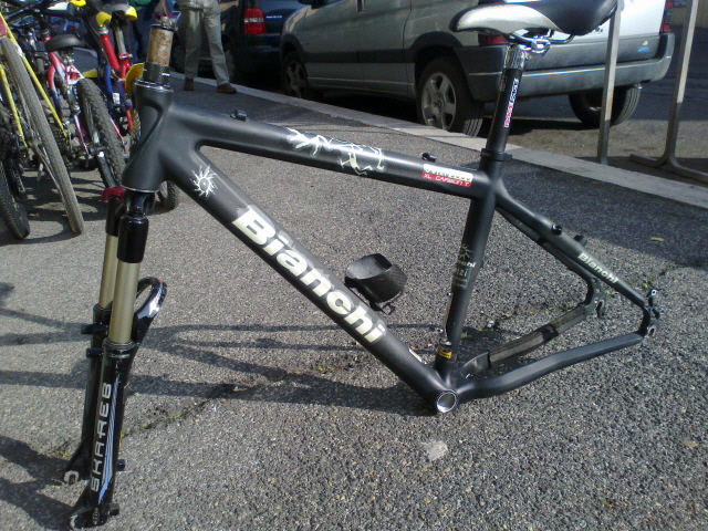 1330008669 1704 FT0 Oetzi Carbon 3