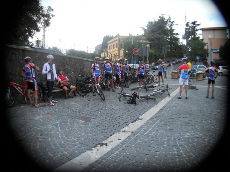 1347863478 886 FT194445 Via Sacra 2012 Pedalando 