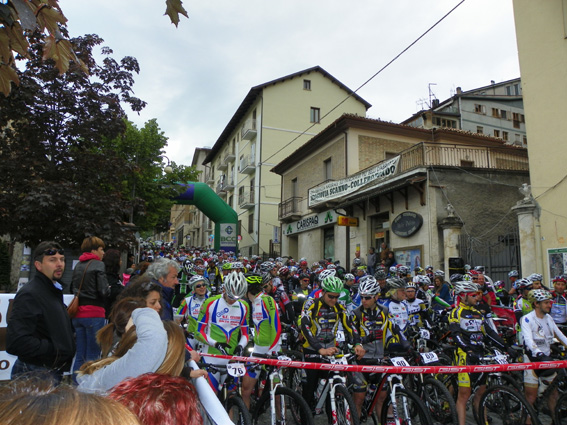 1370273717 3587 FT207518 Partenza