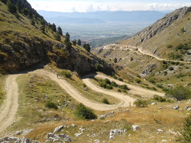 1378113338 2413 FT211172 Celano2