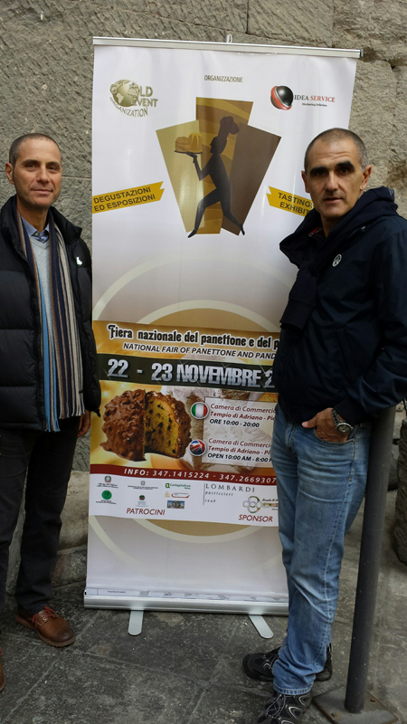 1416771940 2076 FT227968 Panettone