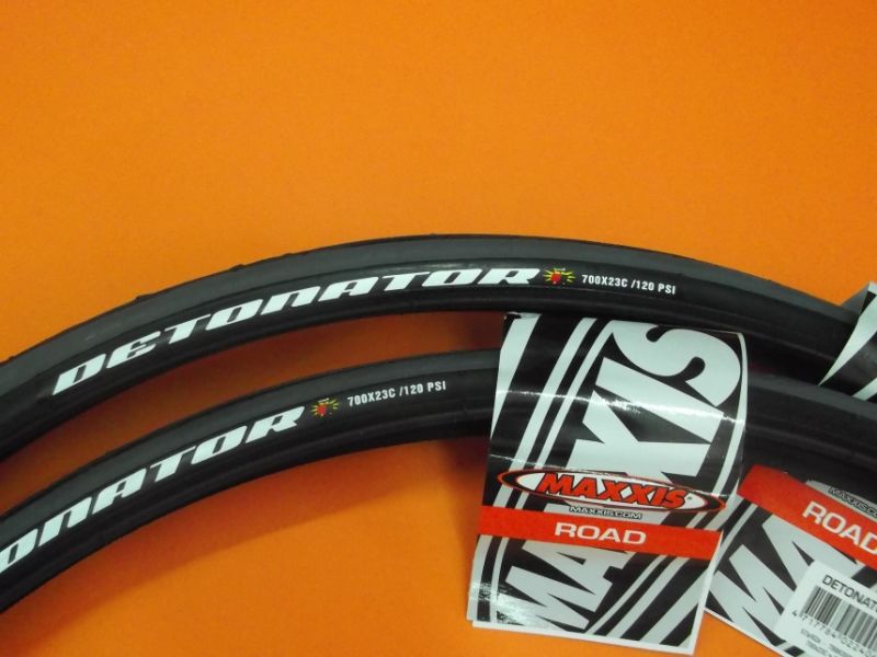 1428575709 886 FT0 Maxxis Detonator 